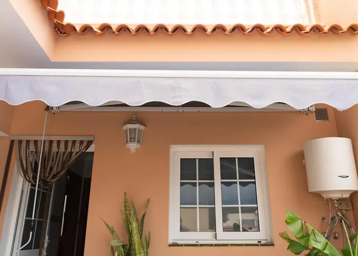 Penthouse With Sunset View Near The Apartman La Listada