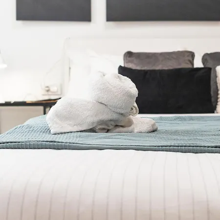 דירה Penthouse With Sunset View Near The