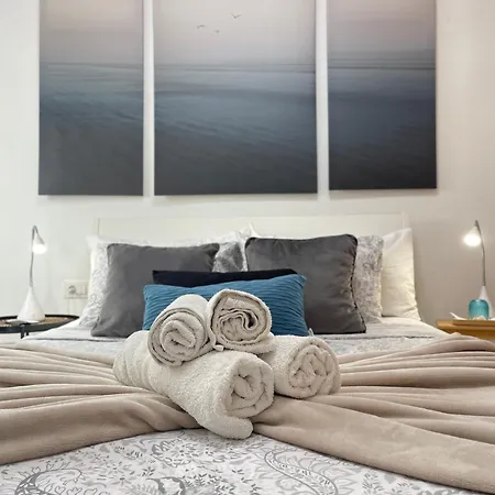 דירה Penthouse With Sunset View Near The *