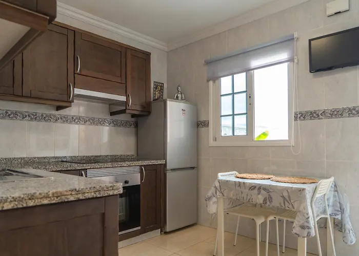 Penthouse With Sunset View Near The Appartement La Listada